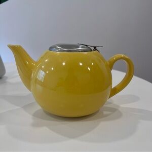 Two Cup Tea Pot Yellow Certified International Hinged Metal Top